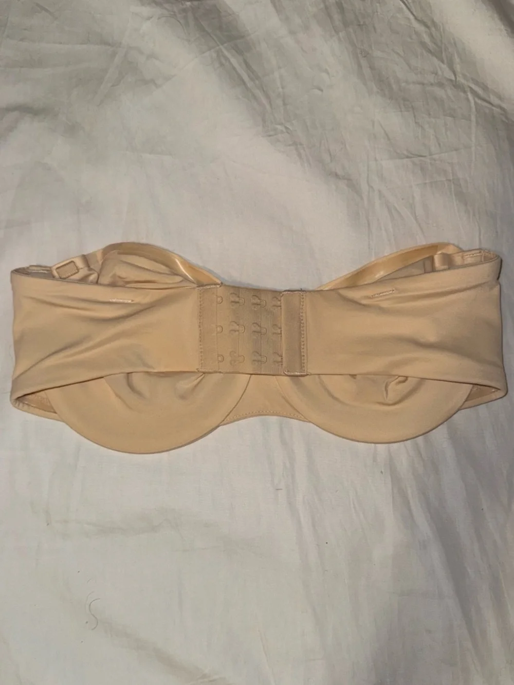 SKIMS Strapless Bra in Nude Size 34D - Picture 2 of 4